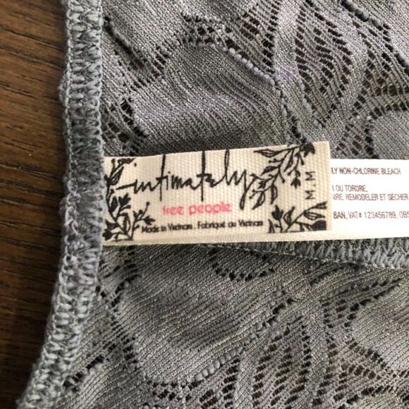 Free People Intimately Grey Racerback Lace Bralette Bra Size Medium - Picture 7 of 11